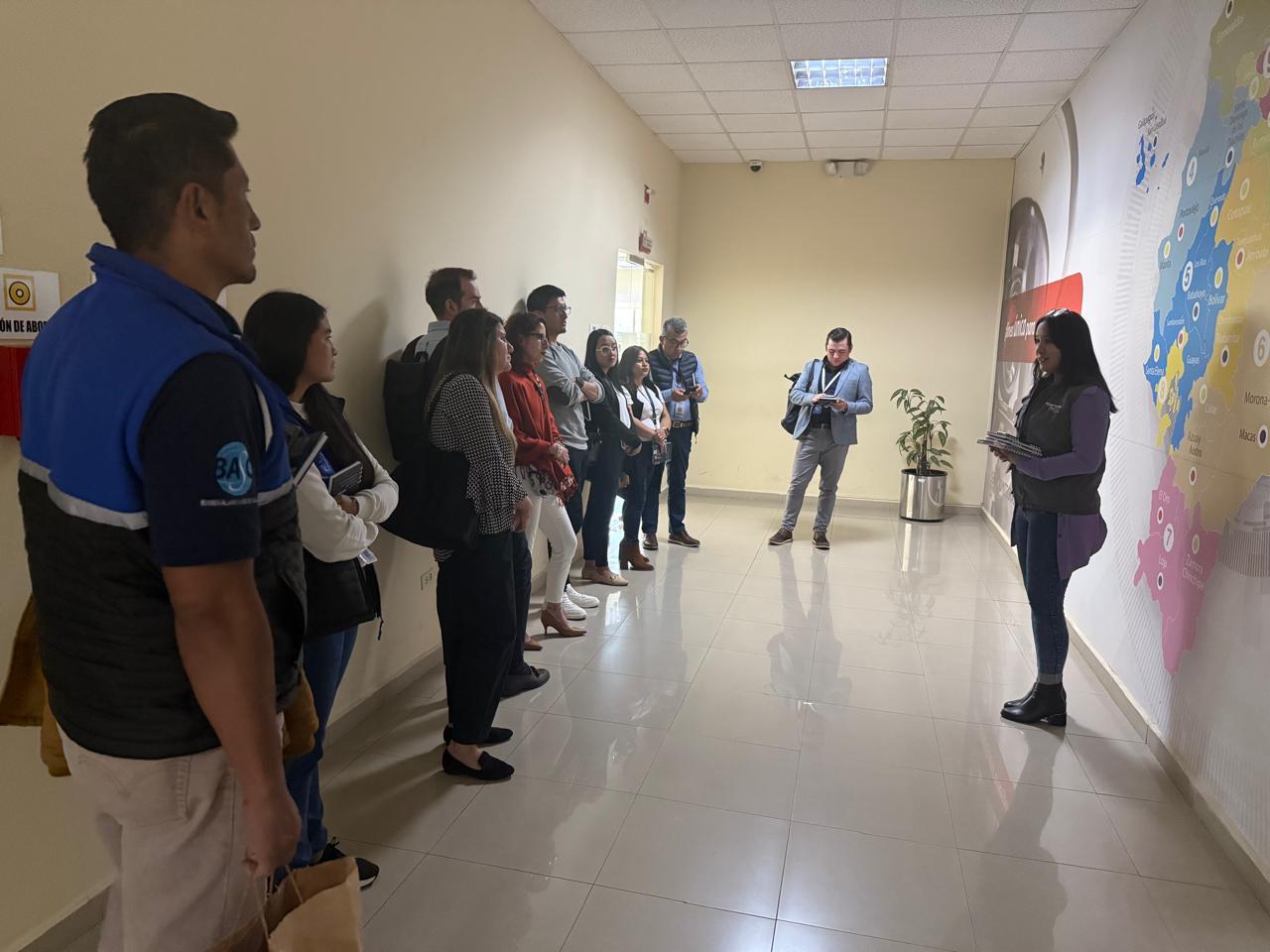Visita de padlock a Ecu 911