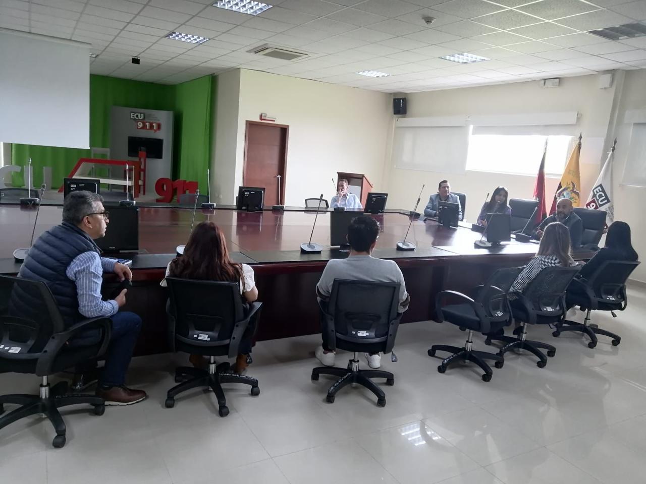 Visita de padlock a Ecu 911